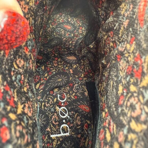 Born BOC Women's Lydia Boot Size 12 Low Block Heel Bootie Black Vegan - Picture 9 of 12